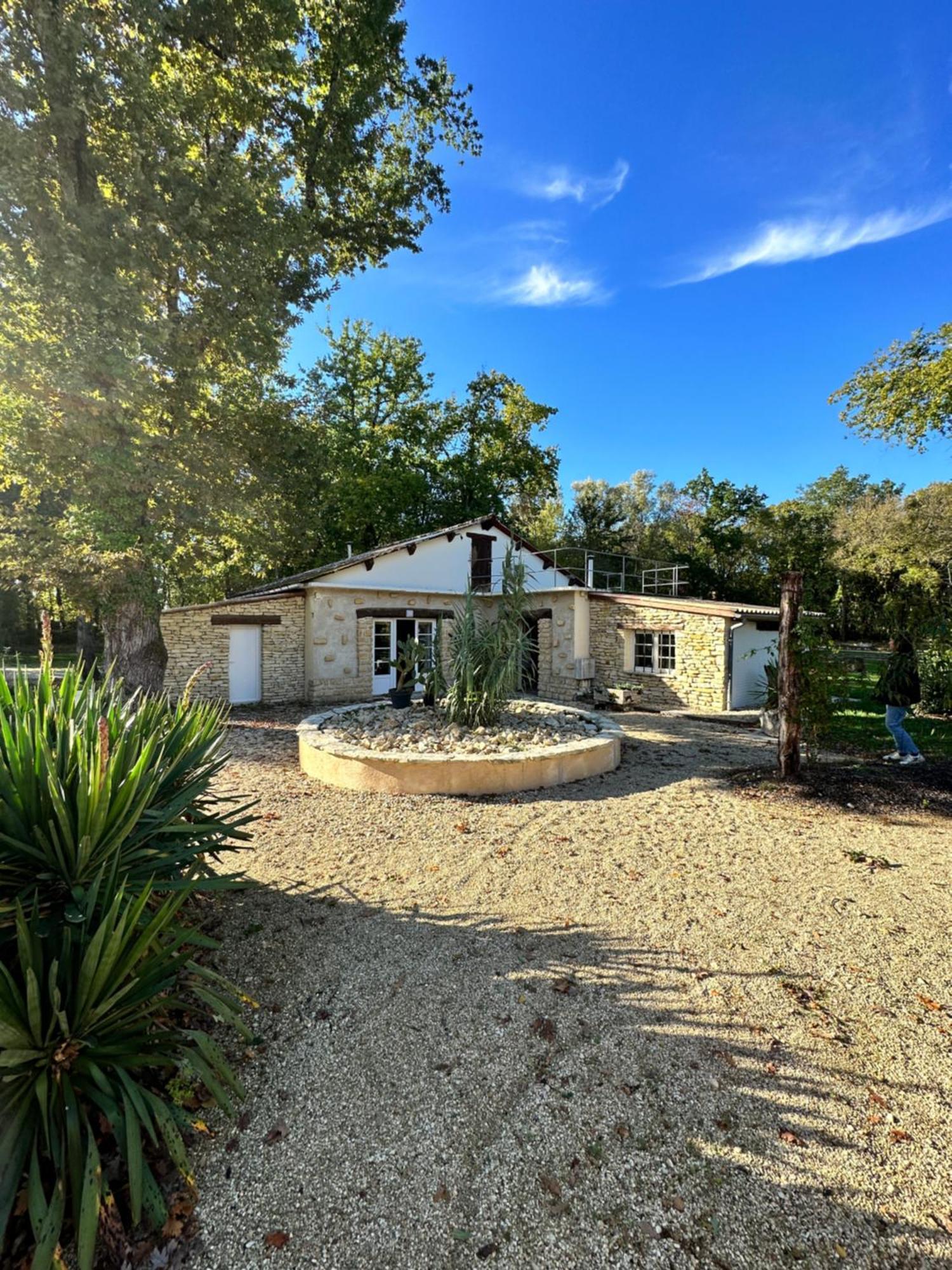 Au Coeur Du Vignoble Cognacais Villa Gondeville Exterior foto